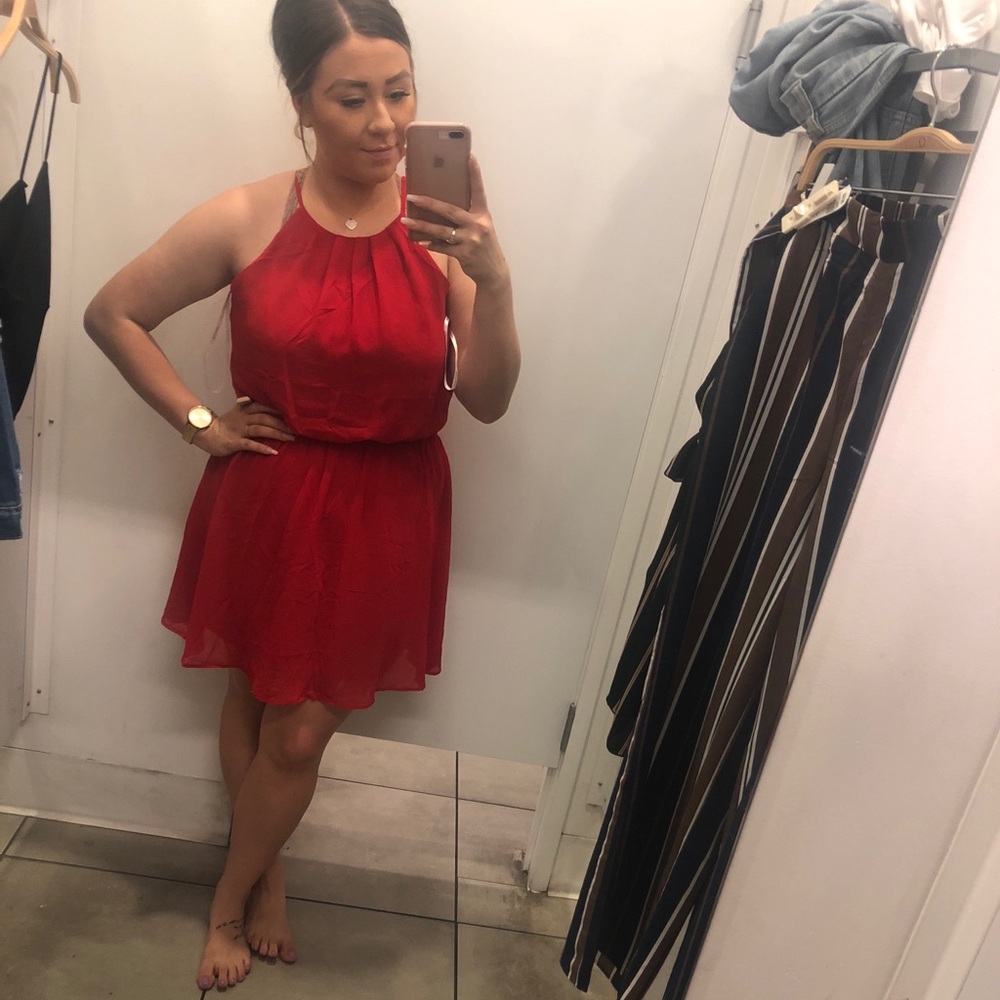 Sleeveless & Flowy Red Dress